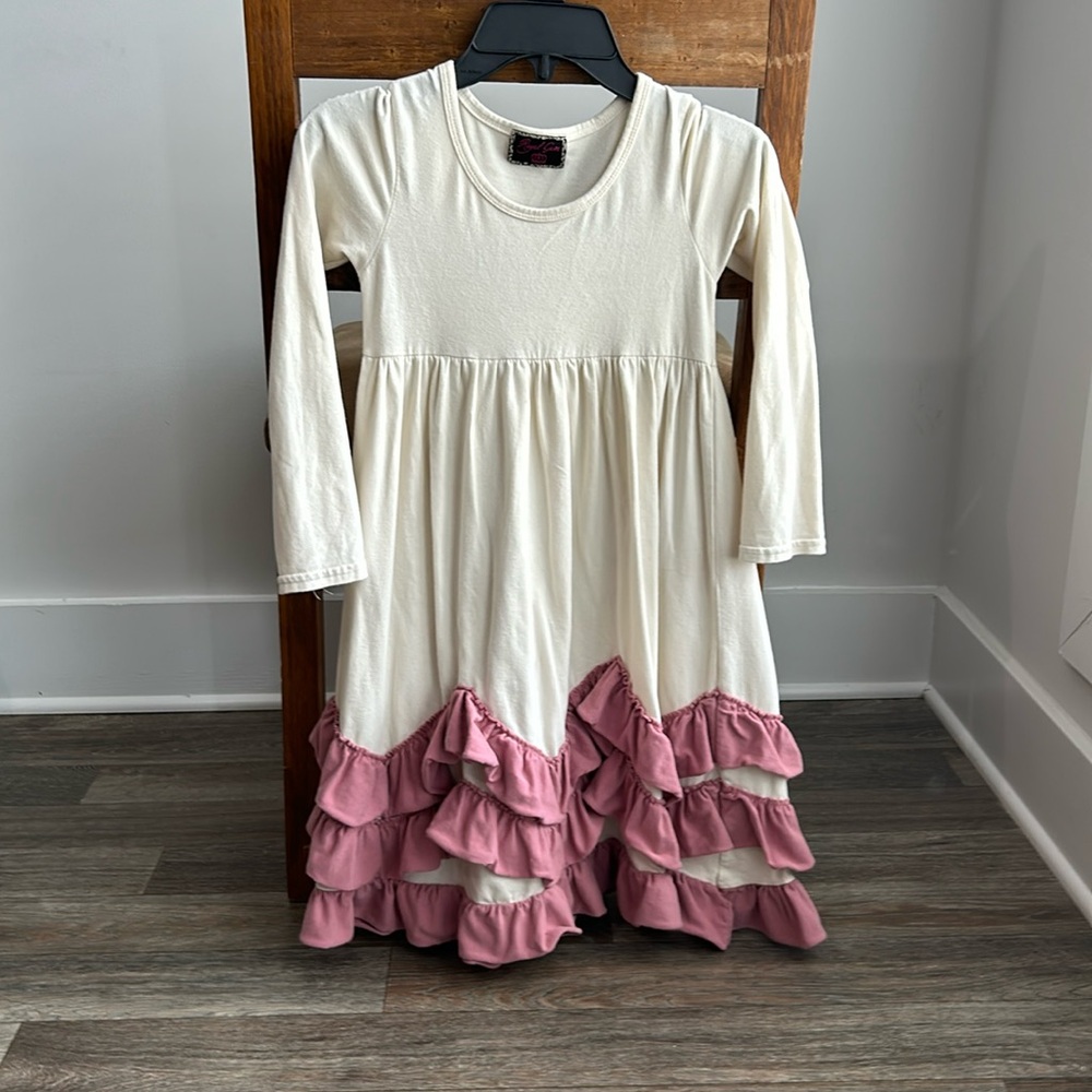 Cream/mauve dress